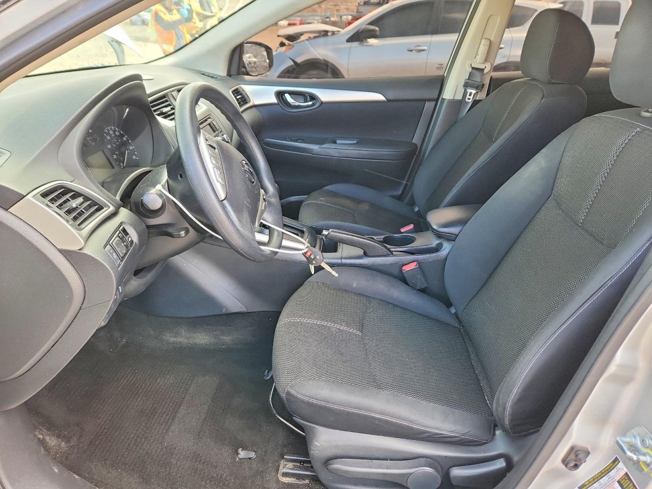 2016 NISSAN SENTRA SV photo 7