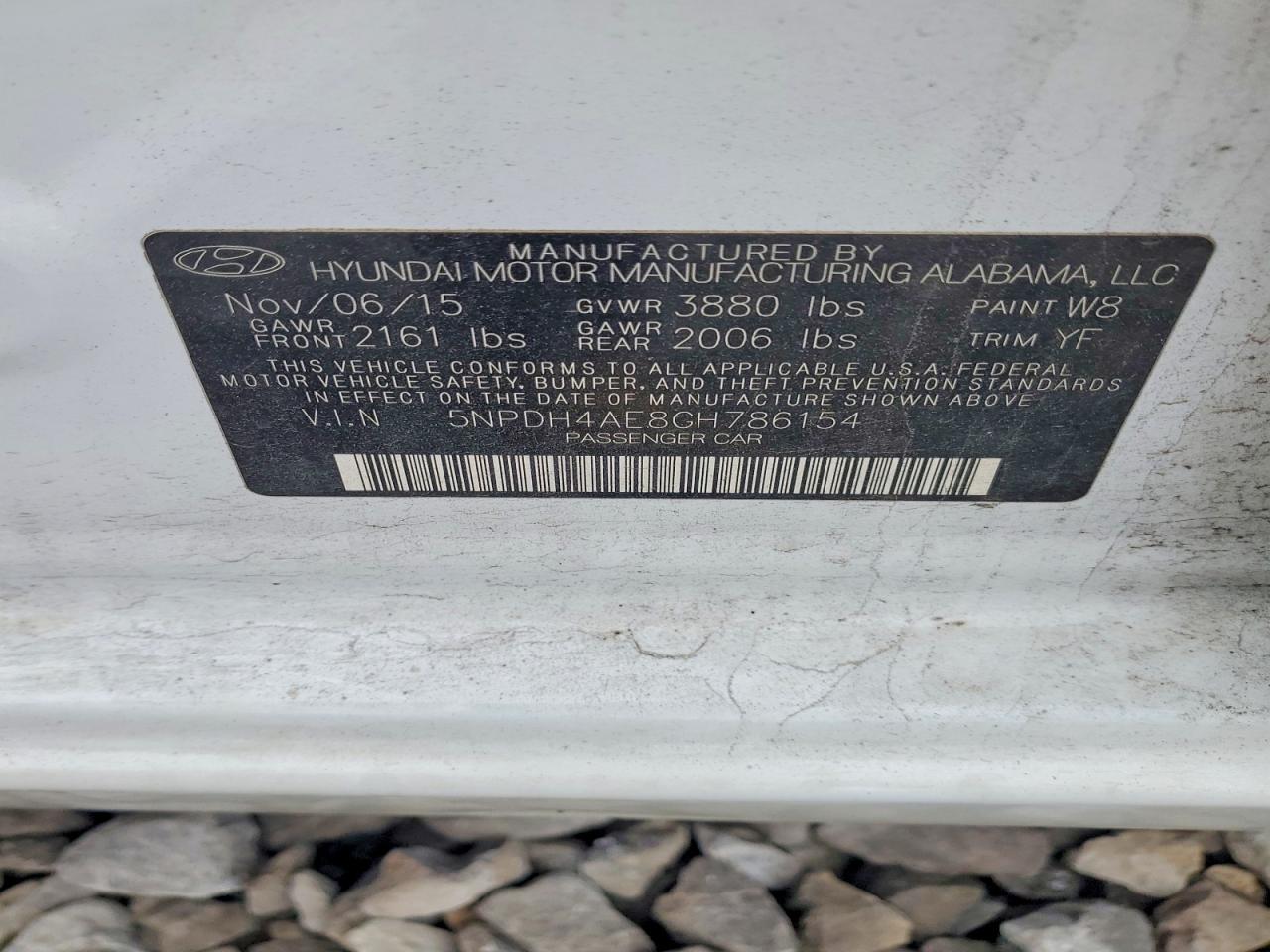 2016 HYUNDAI ELANTRA SE photo 12