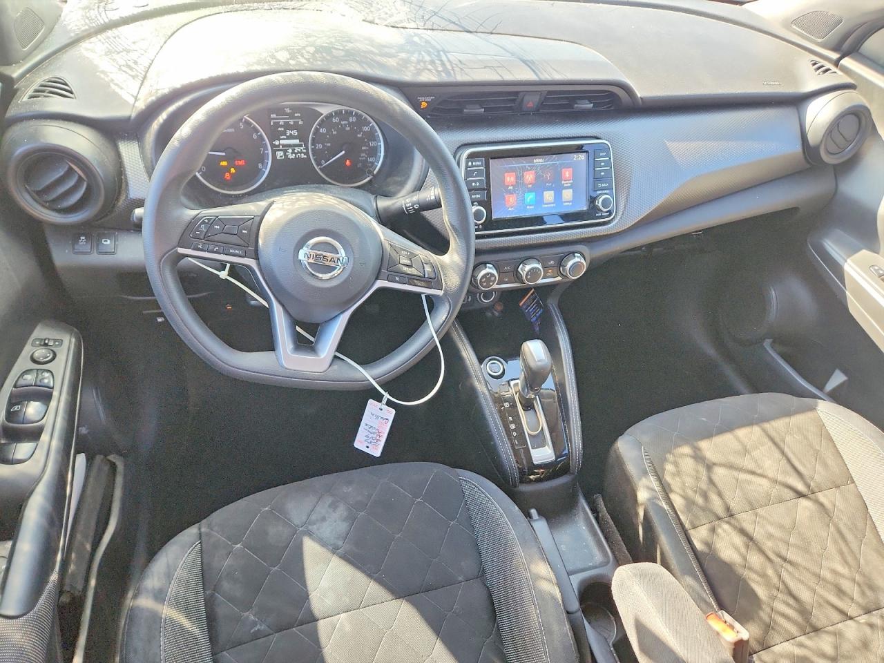 2019 NISSAN KICKS S photo 8