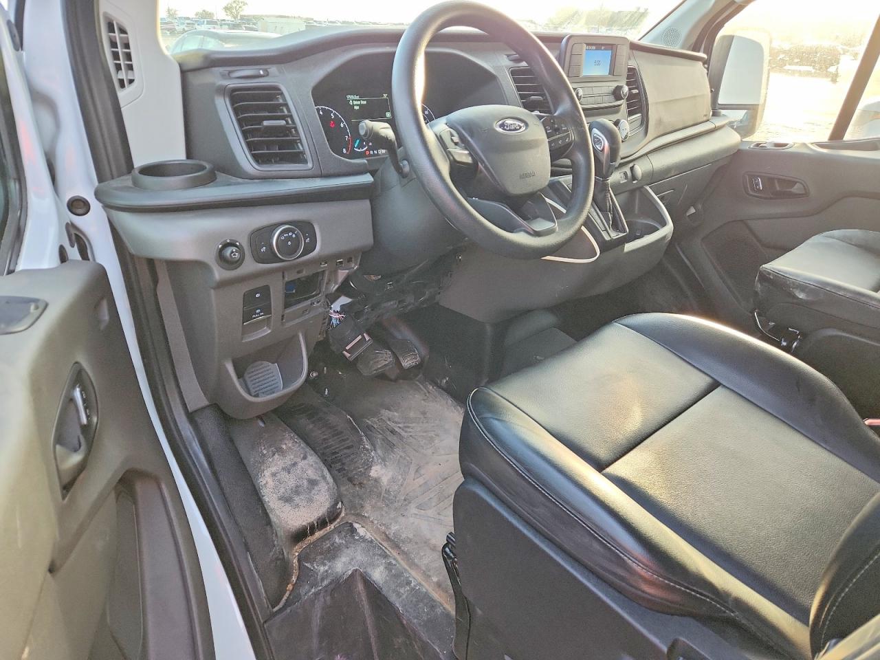 2025 FORD TRANSIT 150 UTILITY / SERVICE VAN photo 15