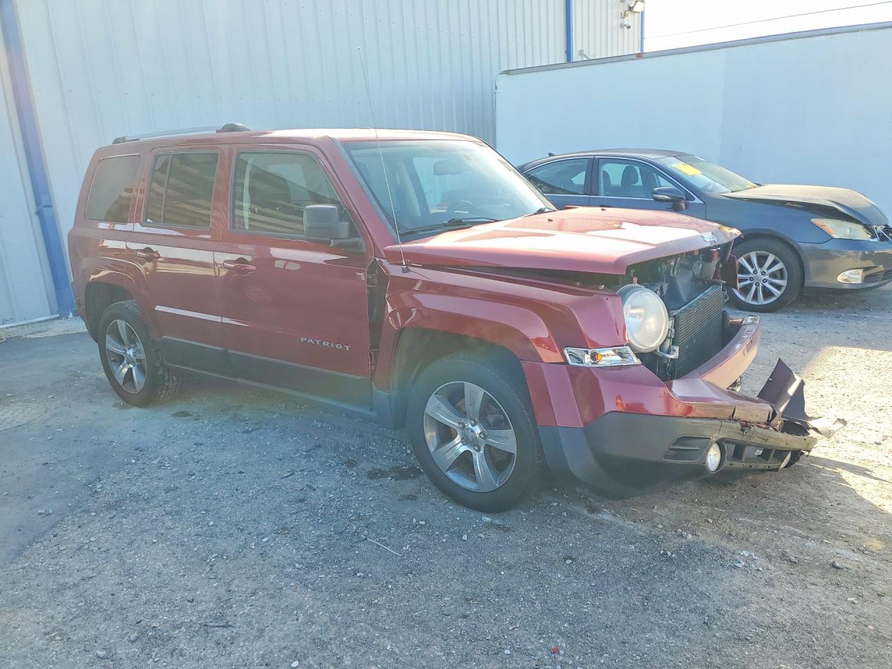 2017 JEEP PATRIOT LATITUDE photo 4