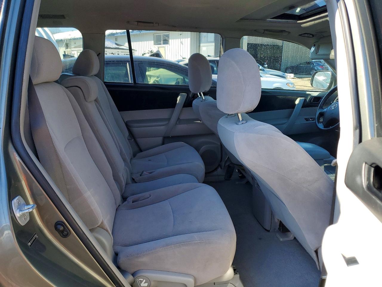 2008 TOYOTA HIGHLANDER BASE photo 21