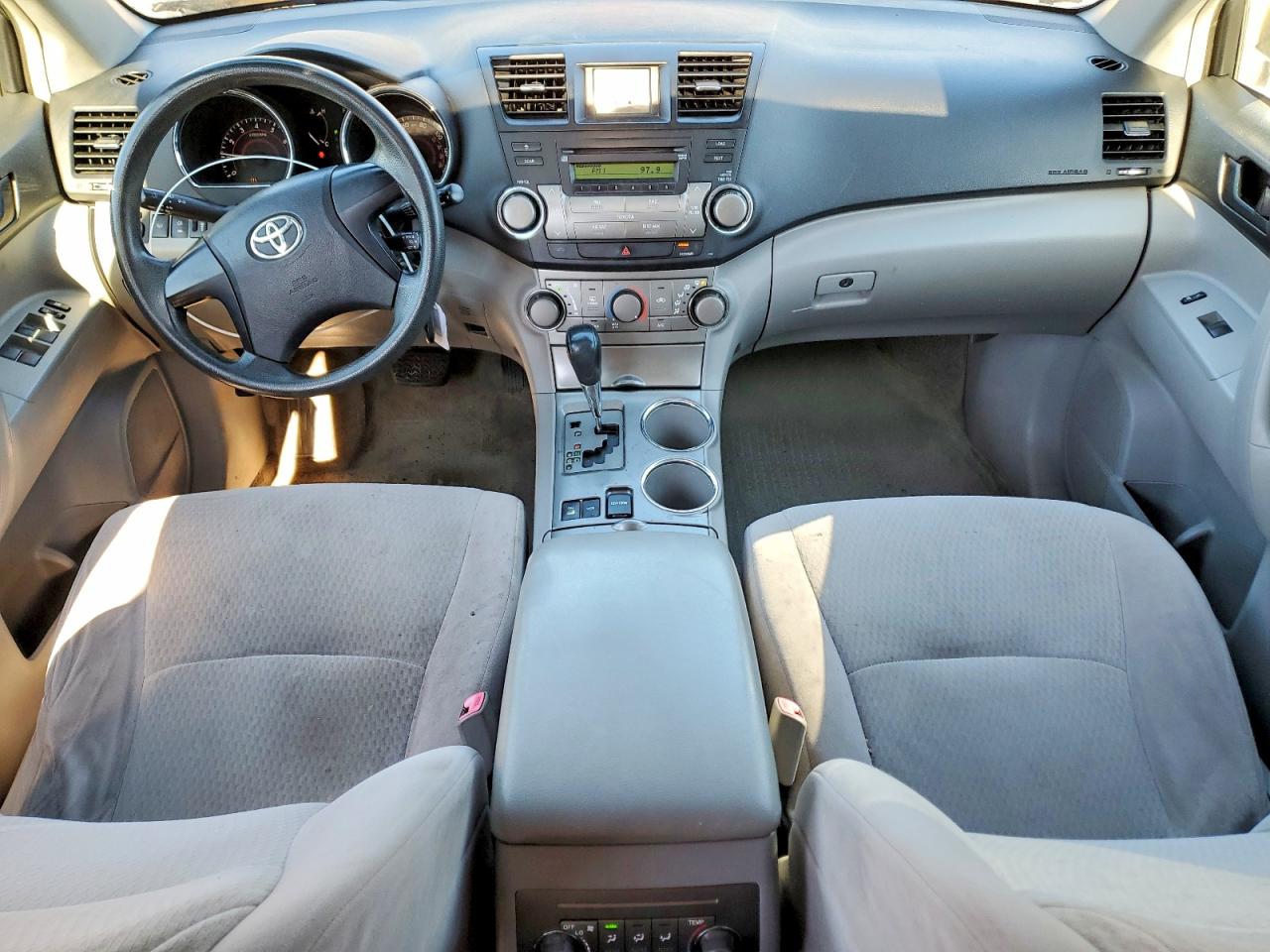 2008 TOYOTA HIGHLANDER BASE photo 15