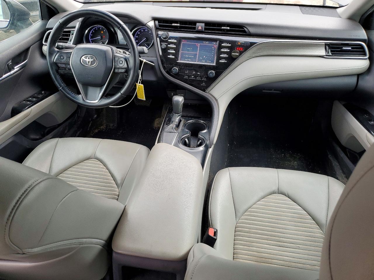 2019 TOYOTA CAMRY L photo 15