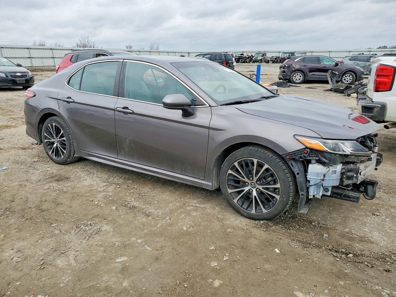 2019 TOYOTA CAMRY L photo 7