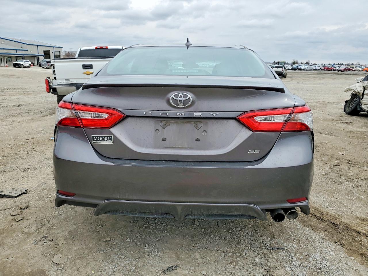 2019 TOYOTA CAMRY L photo 11