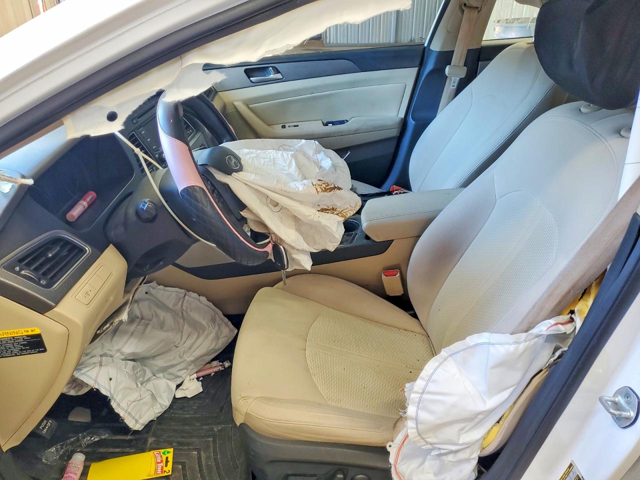 2015 HYUNDAI SONATA SE photo 19