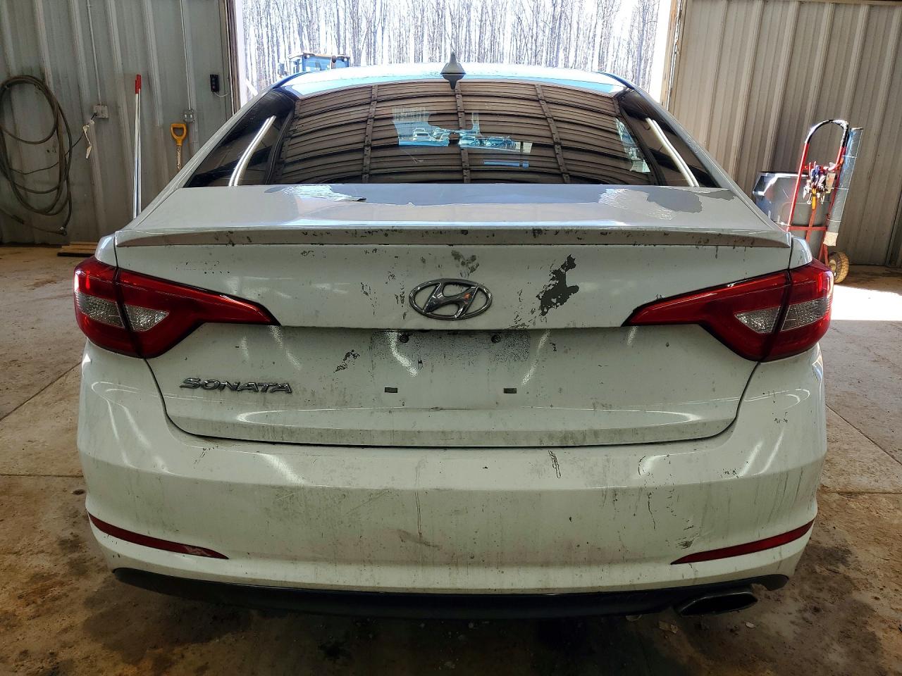 2015 HYUNDAI SONATA SE photo 16