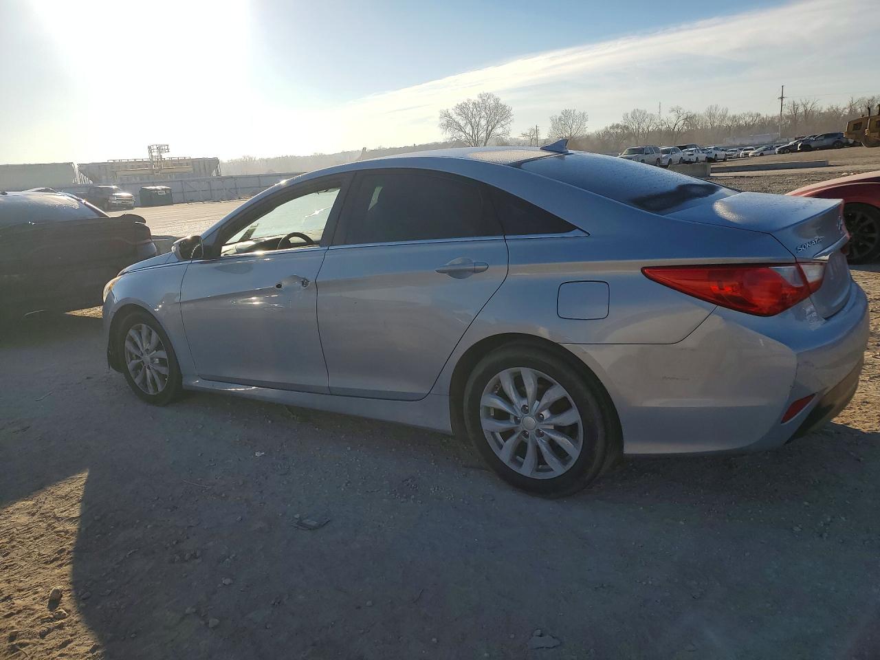 2014 HYUNDAI SONATA photo 3