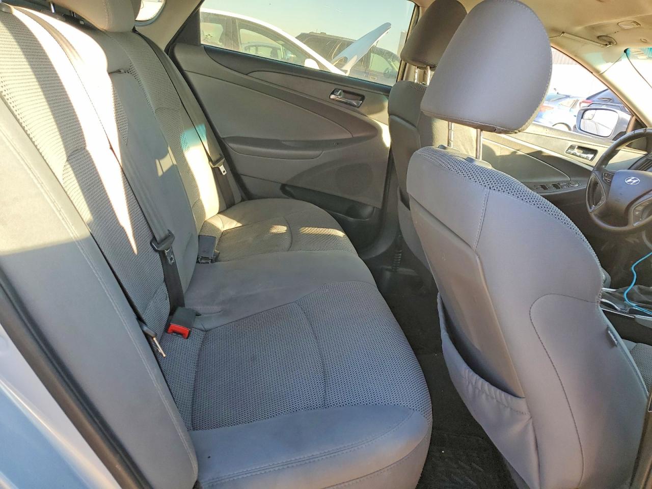 2014 HYUNDAI SONATA photo 19