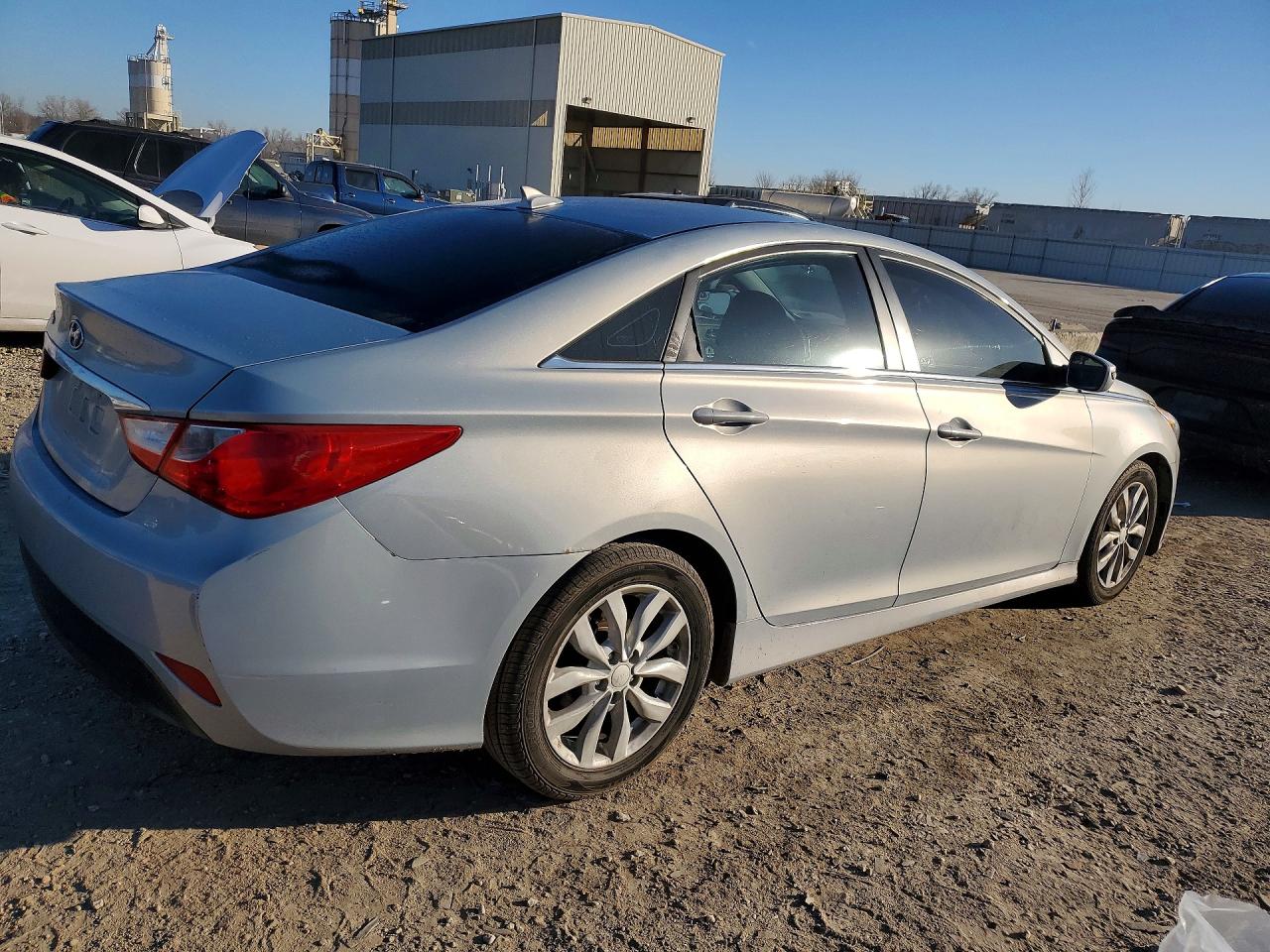 2014 HYUNDAI SONATA photo 5
