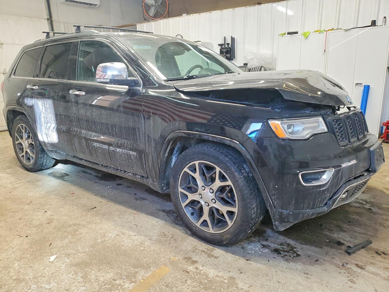2019 JEEP GRAND CHEROKEE OVERLAND photo 4