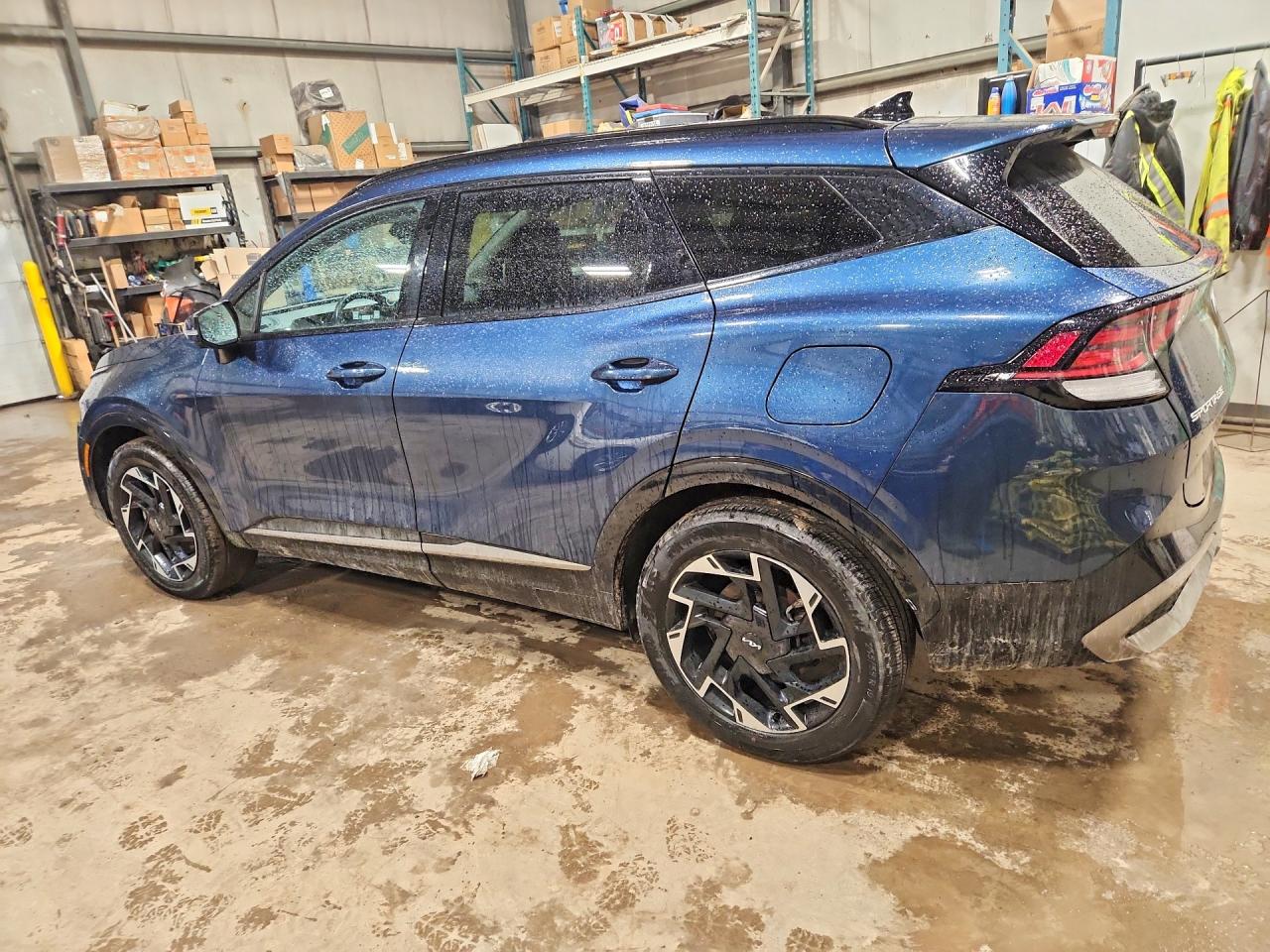 2023 KIA SPORTAGE SX photo 2