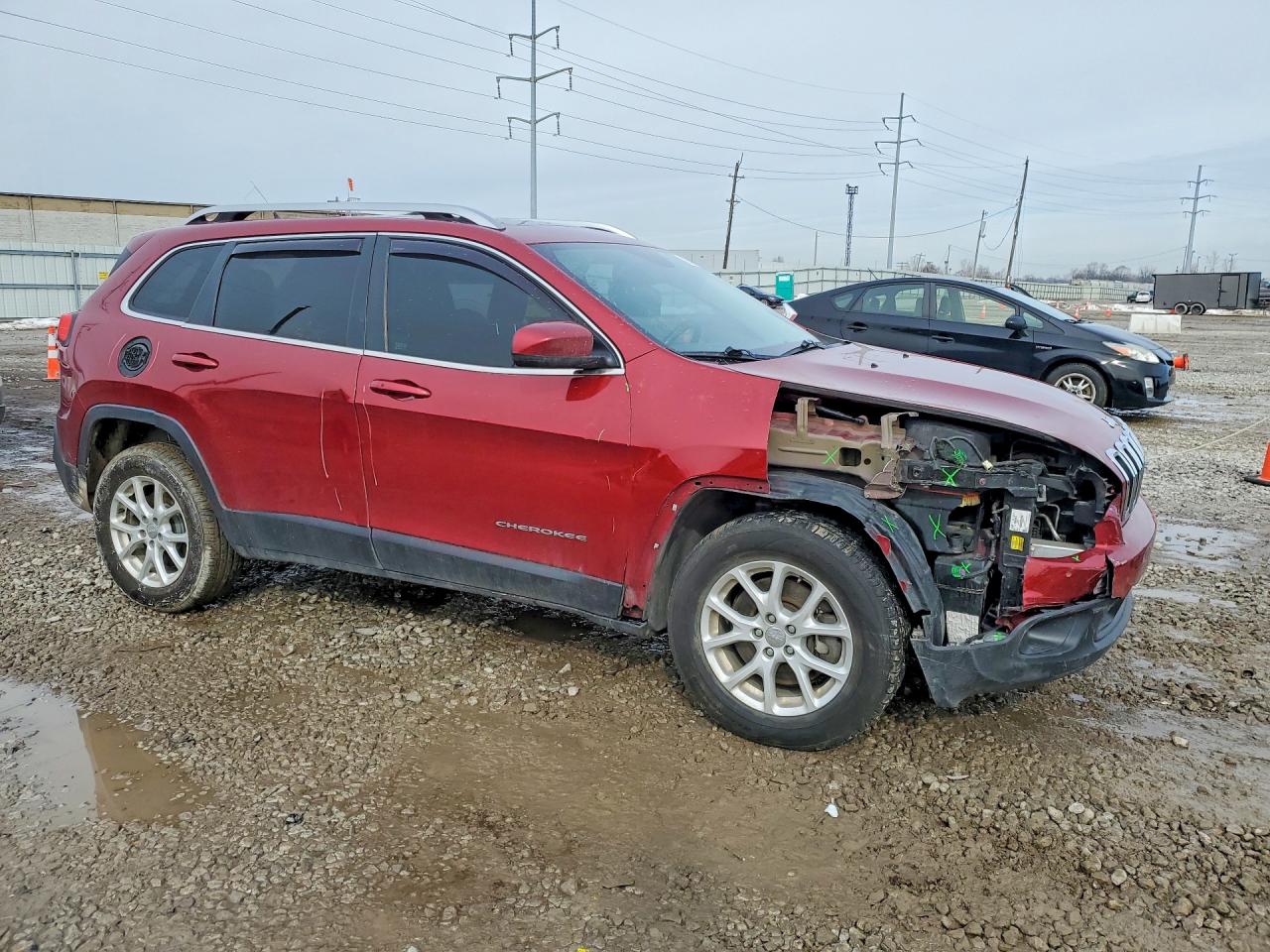 2015 JEEP CHEROKEE LATITUDE photo 4