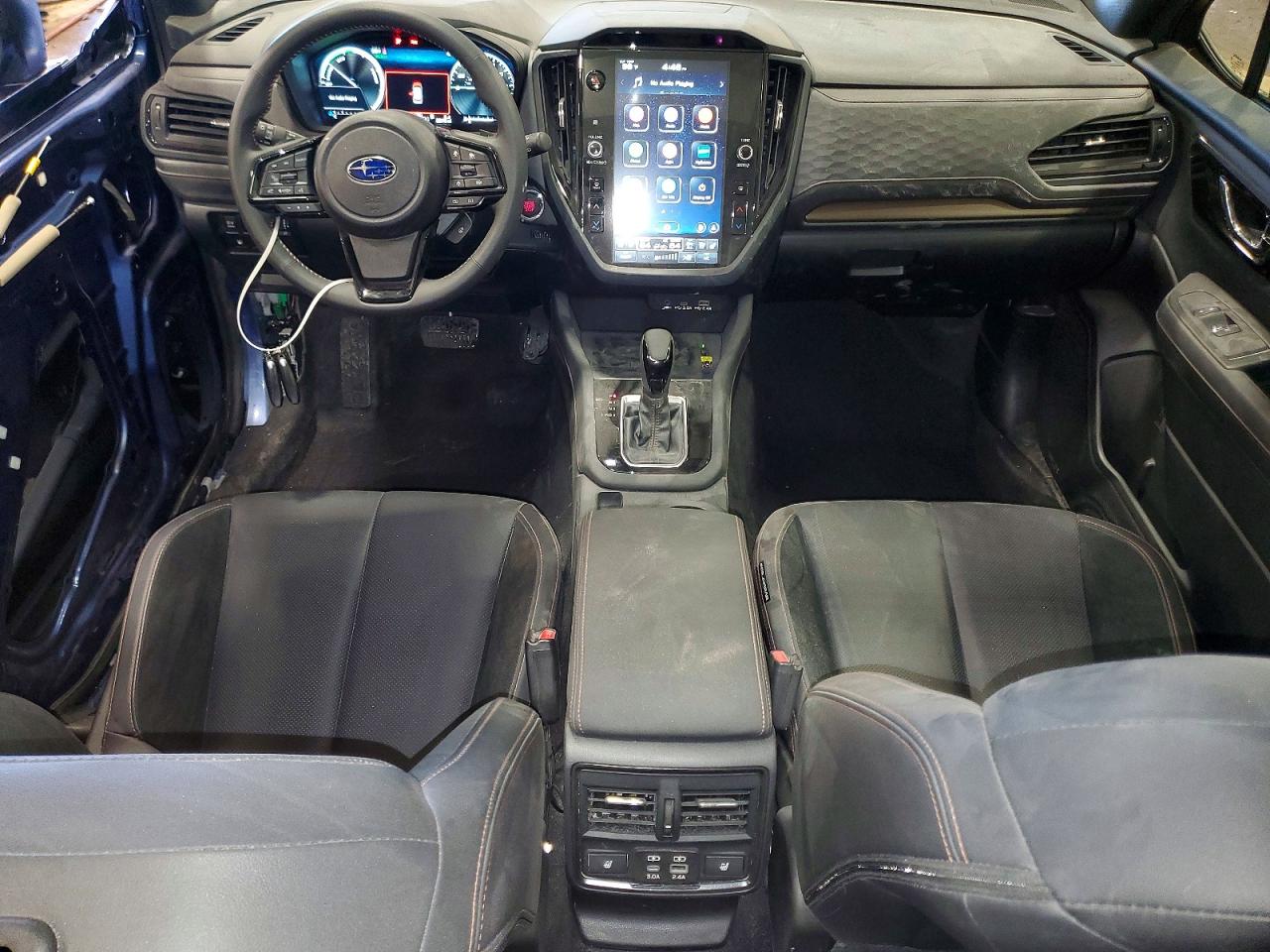 2025 SUBARU FORESTER TOURING photo 15