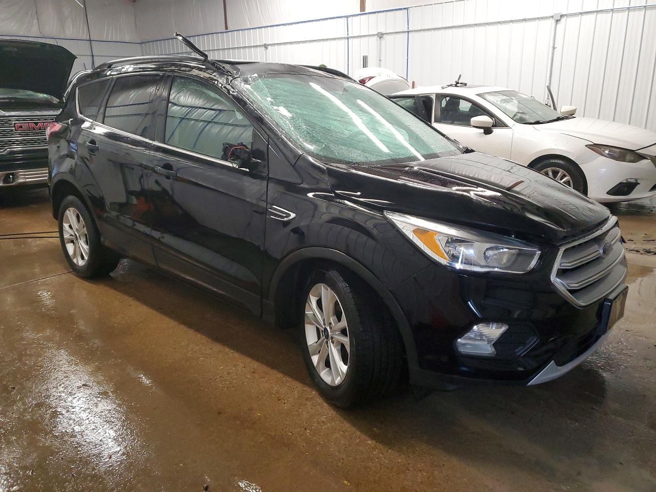 2018 FORD ESCAPE SE photo 4