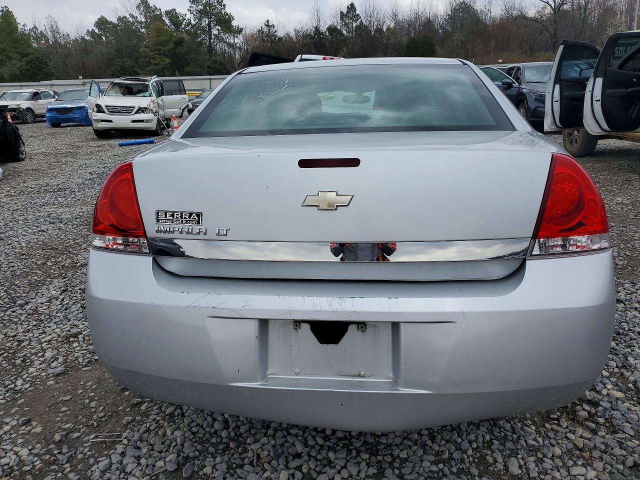2010 CHEVROLET IMPALA LT photo 6