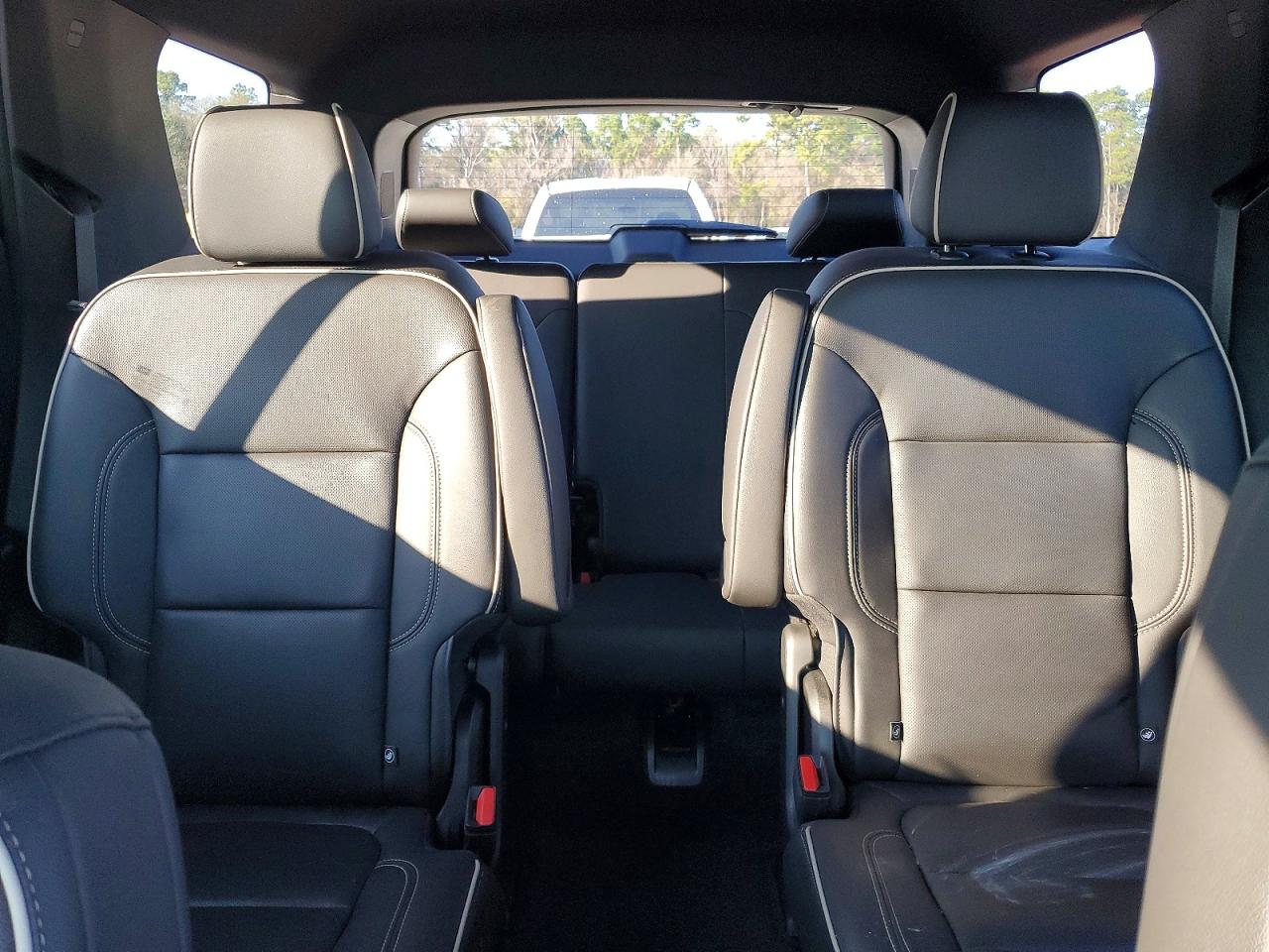 2023 CHEVROLET TRAVERSE PREMIER photo 19