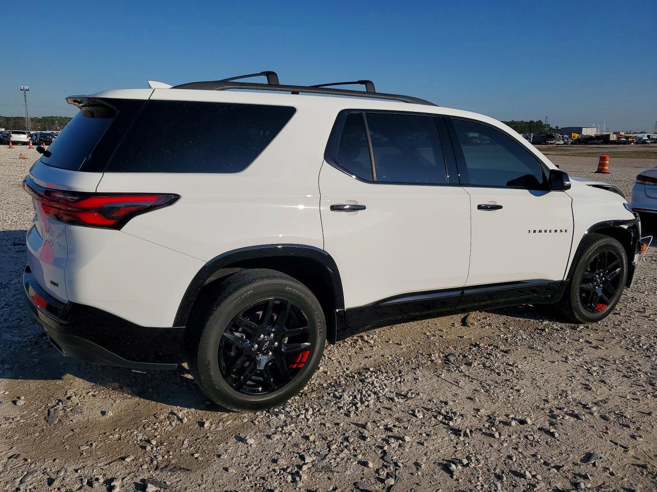 2023 CHEVROLET TRAVERSE PREMIER photo 5