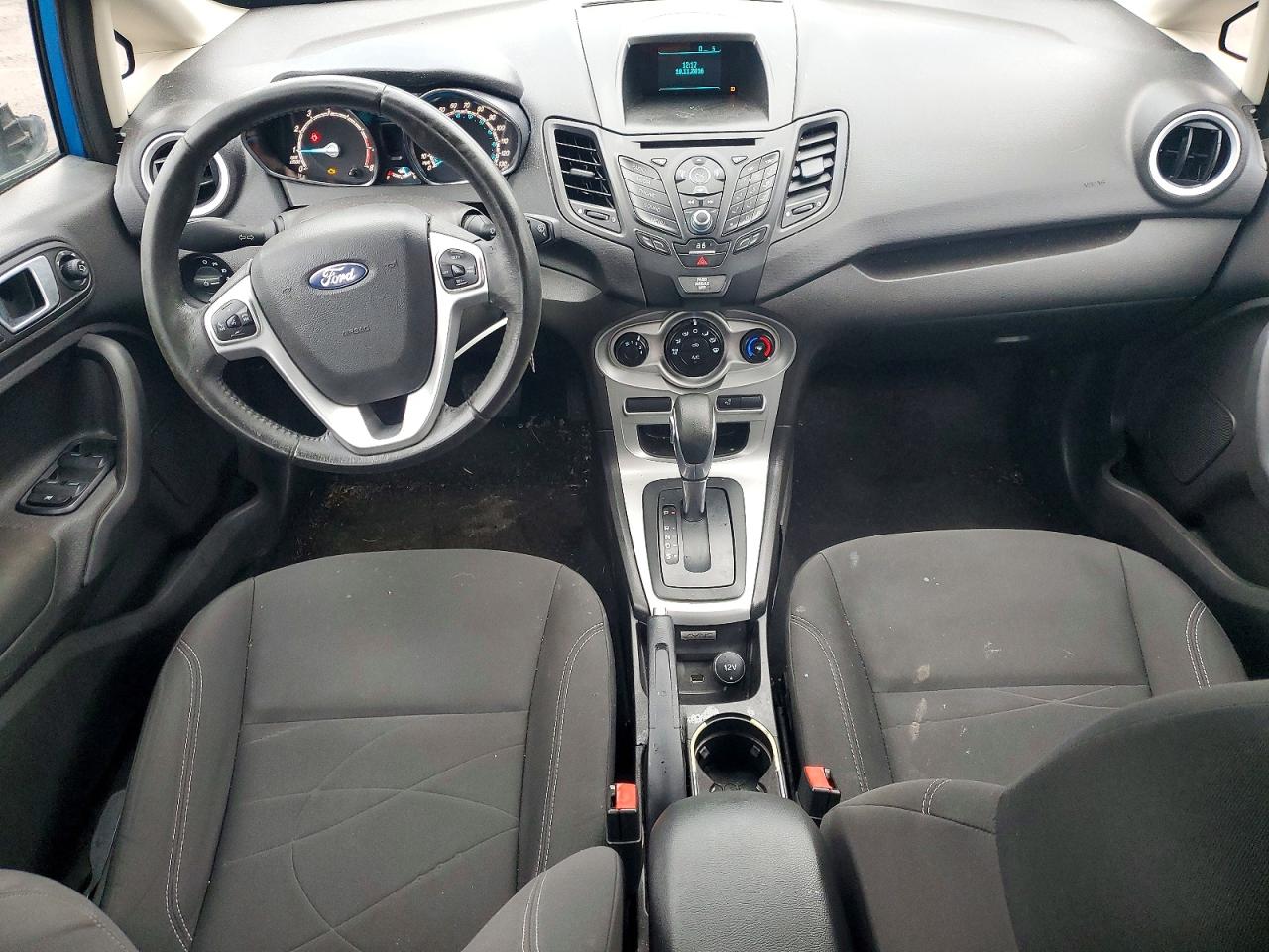 2015 FORD FIESTA SE photo 15