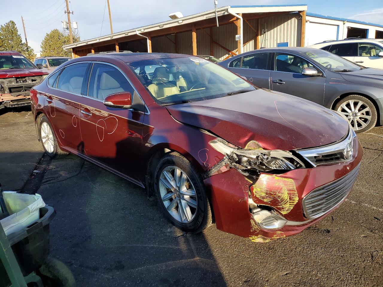 2013 TOYOTA AVALON BASE photo 4