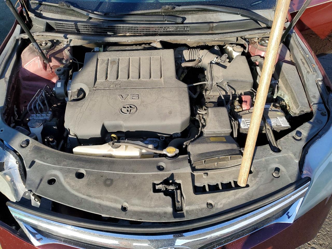 2013 TOYOTA AVALON BASE photo 11