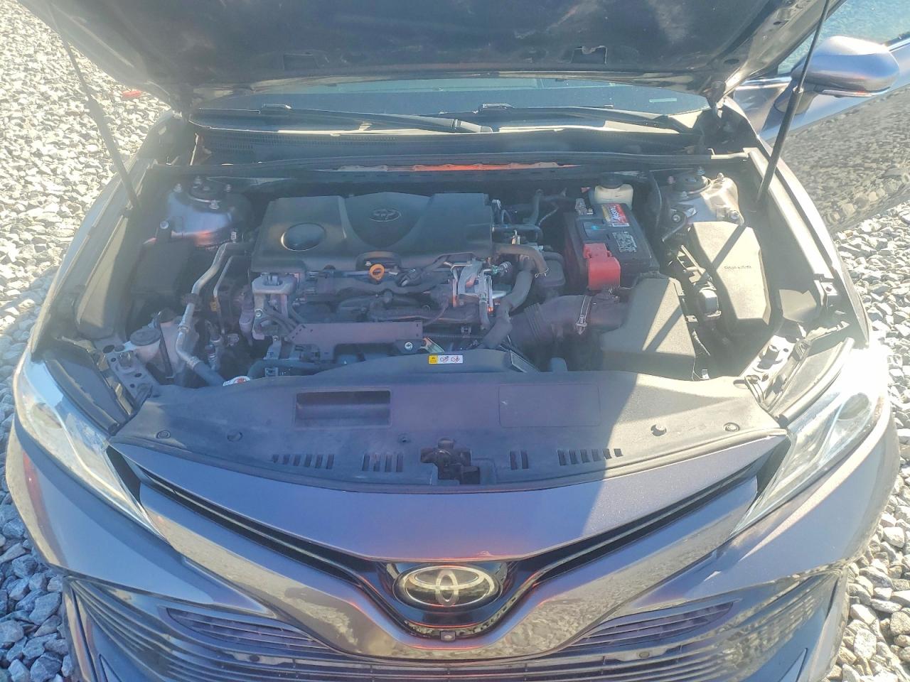 2018 TOYOTA CAMRY XLE photo 31