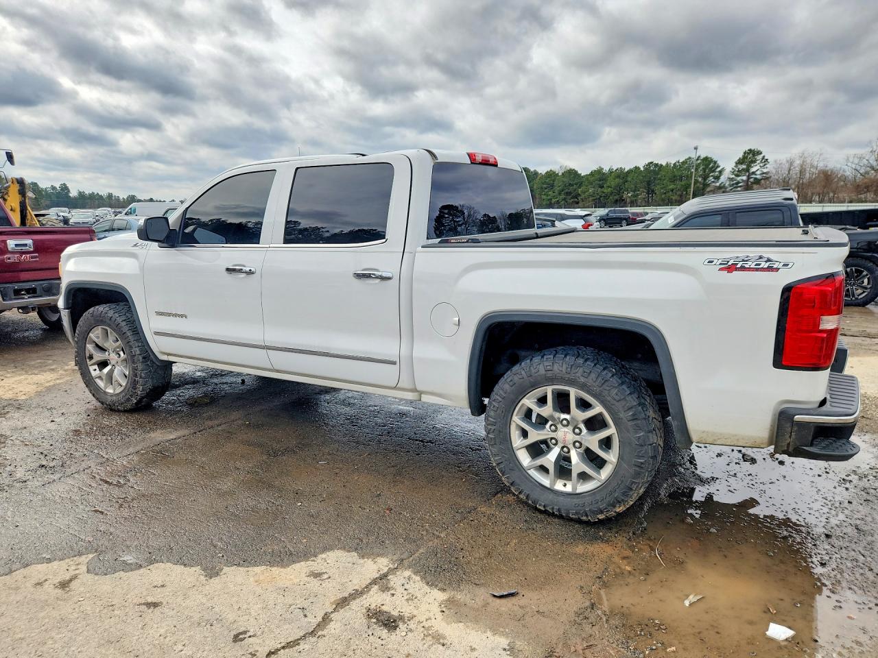 2015 GMC SIERRA K1500 SLT photo 3