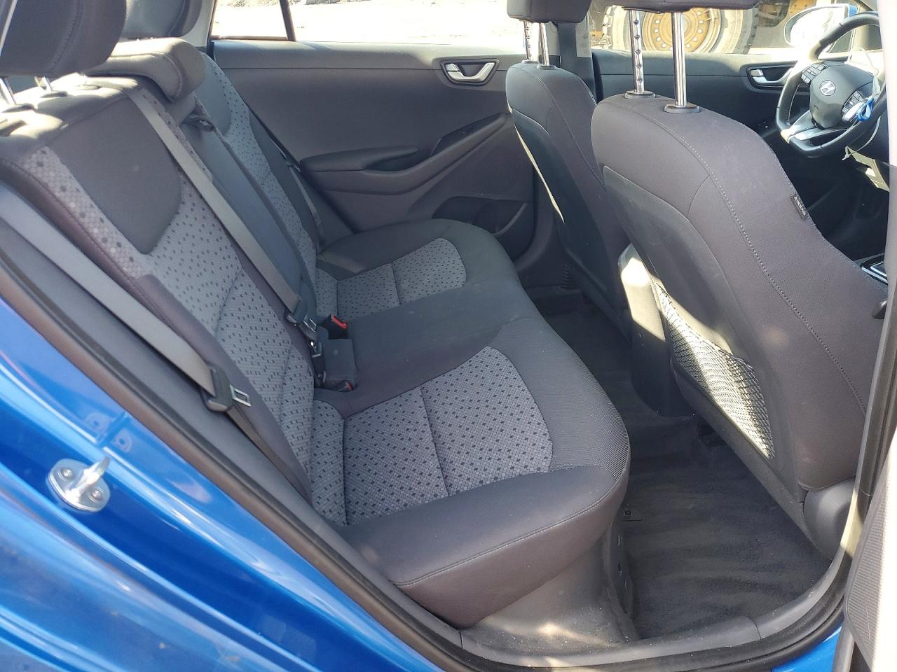 2017 HYUNDAI IONIQ SEL photo 10