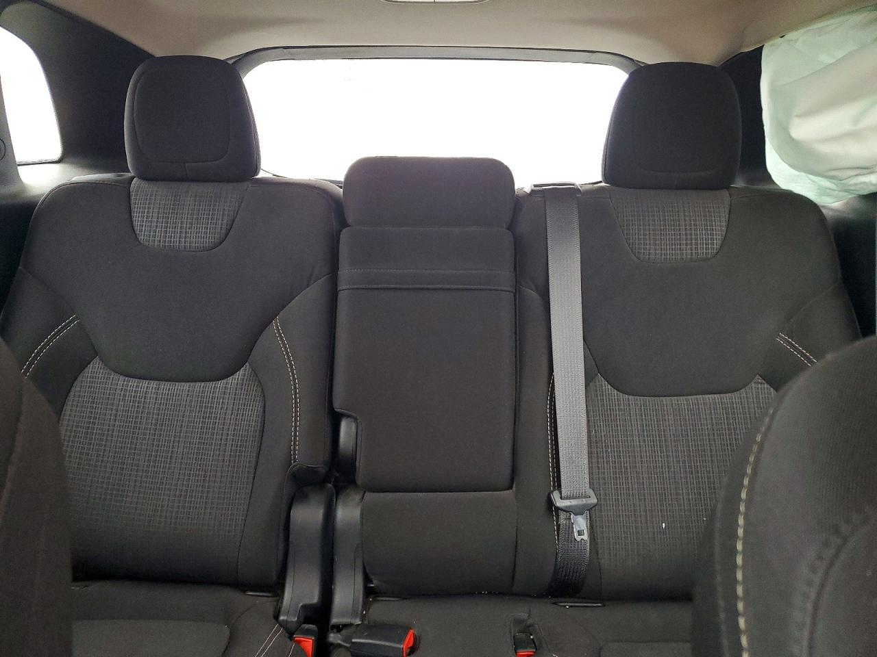 2015 JEEP CHEROKEE photo 19