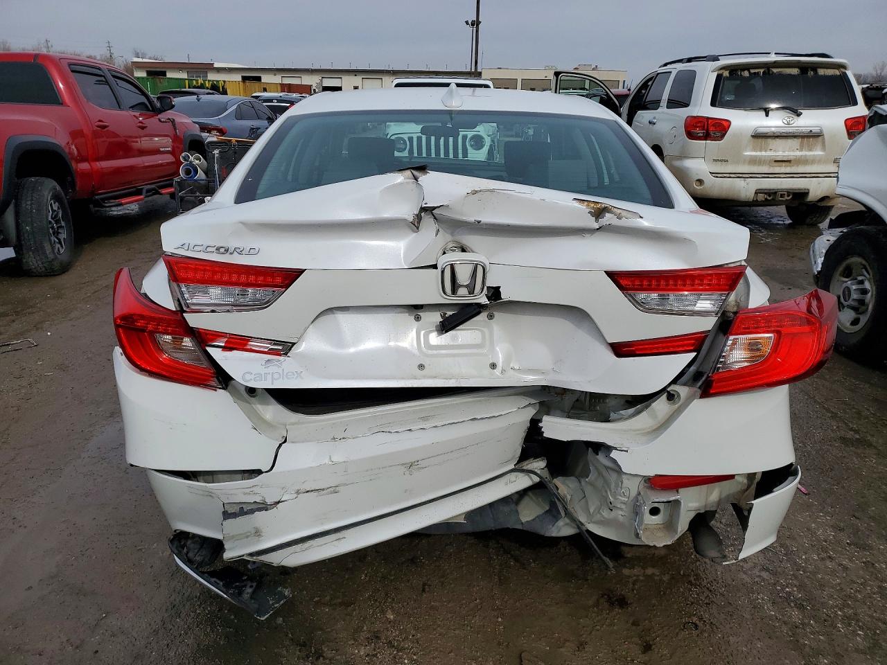 2020 HONDA ACCORD LX photo 6