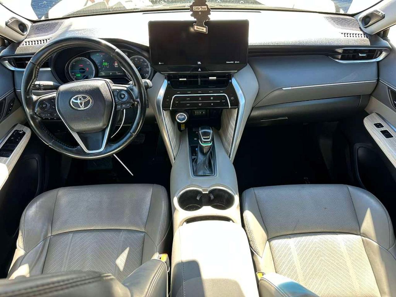2021 TOYOTA VENZA photo 9