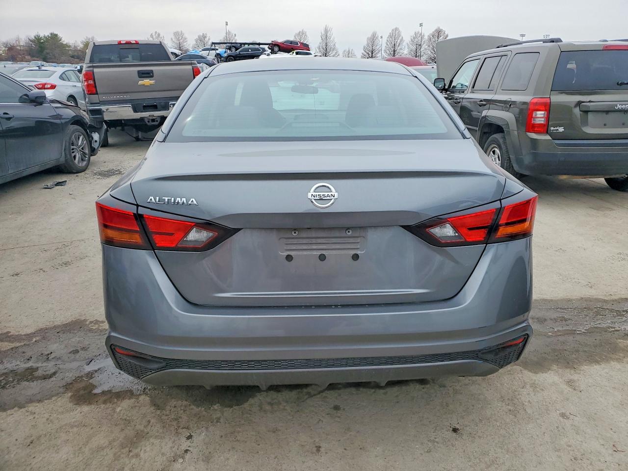 2017 TOYOTA CAMRY LE photo 16