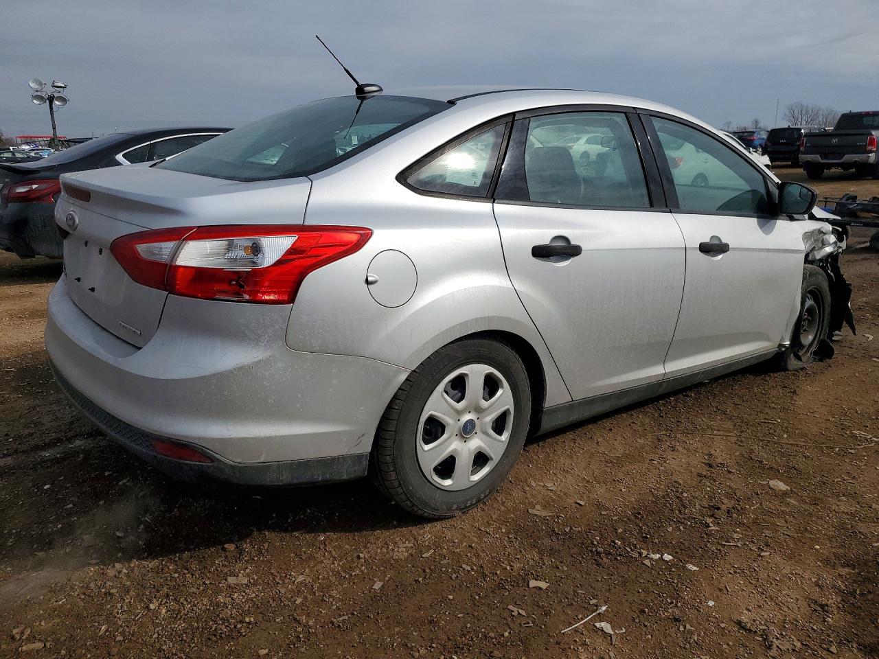 2014 FORD FOCUS photo 5