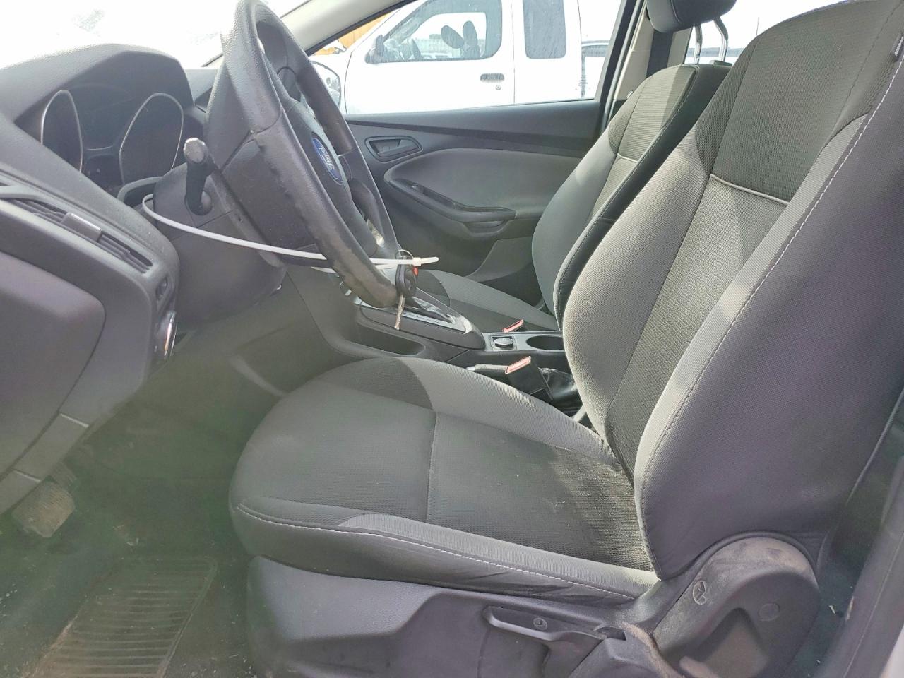 2014 FORD FOCUS photo 13