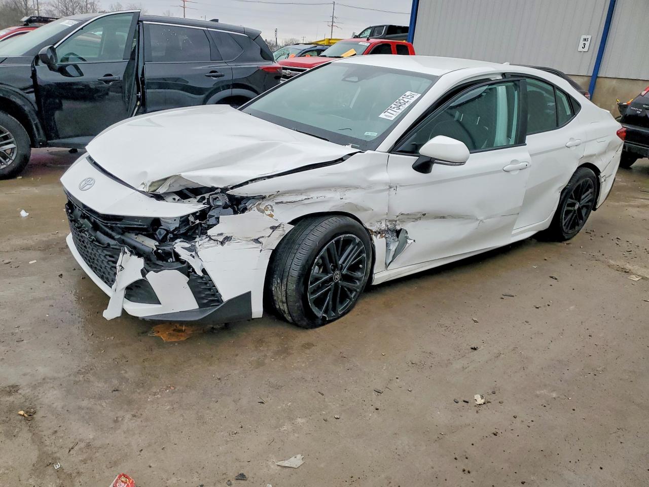 2025 TOYOTA CAMRY