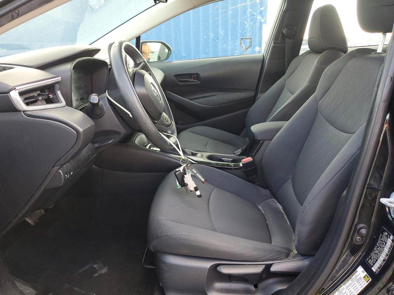 2022 TOYOTA COROLLA LE photo 13