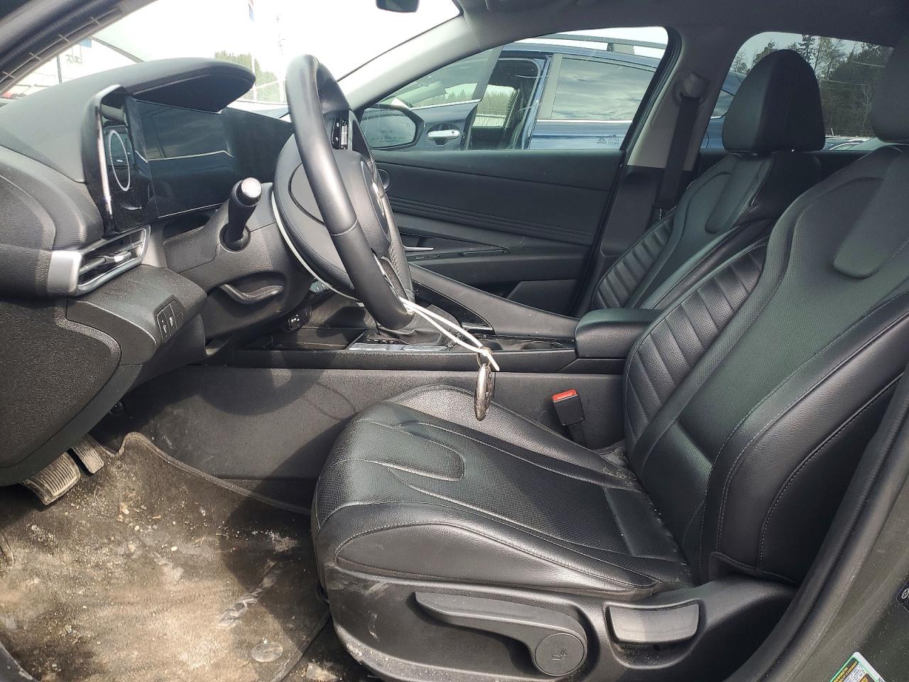 2024 HYUNDAI ELANTRA LUXURY photo 7