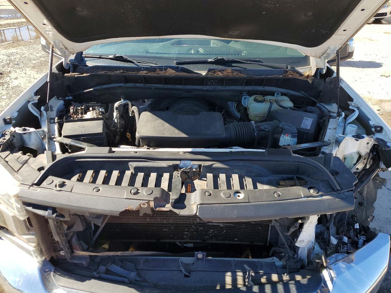 2020 CHEVROLET SILVERADO K1500 LT photo 11