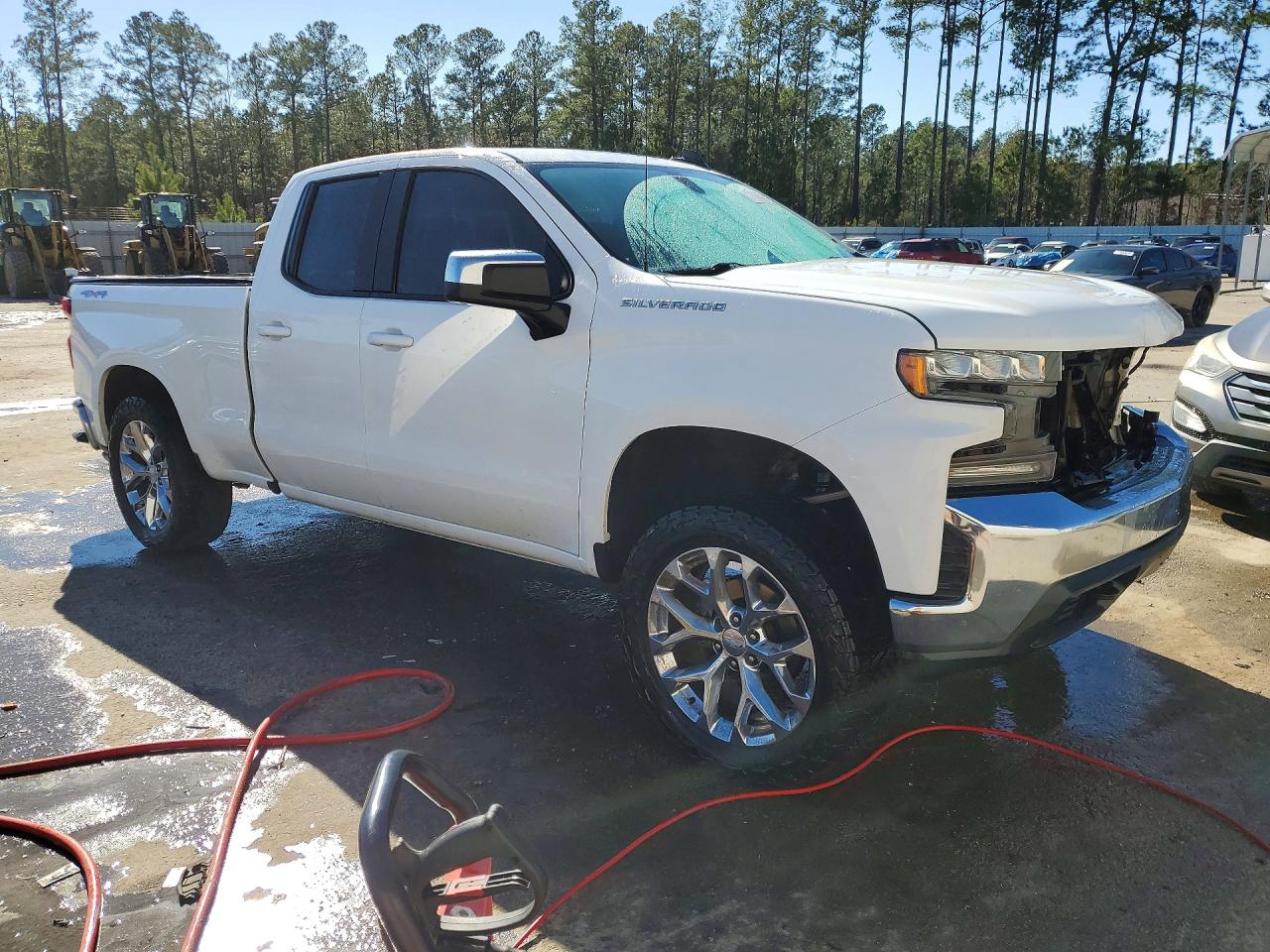 2020 CHEVROLET SILVERADO K1500 LT photo 4