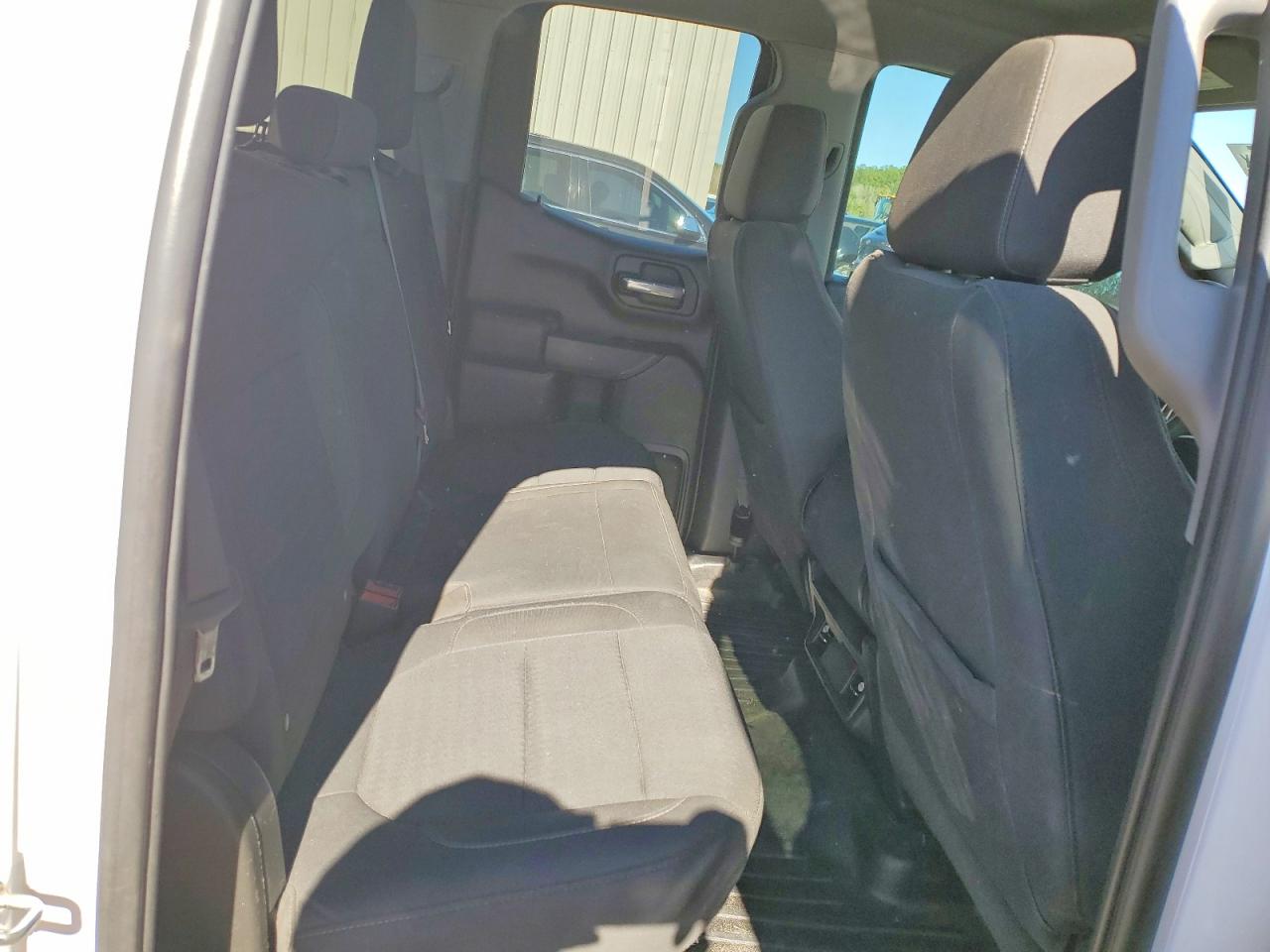 2020 CHEVROLET SILVERADO K1500 LT photo 10