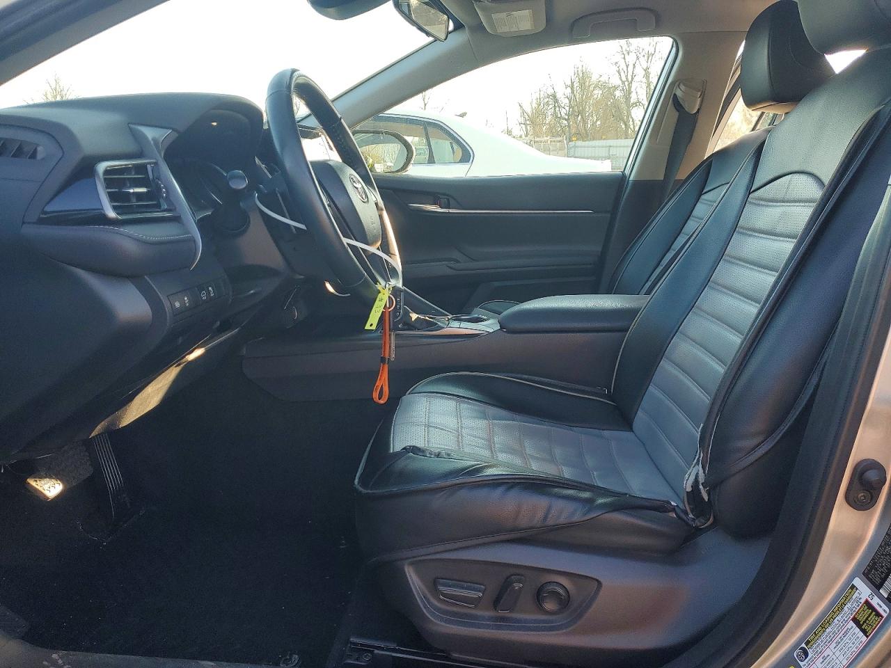 2022 TOYOTA CAMRY SE photo 13