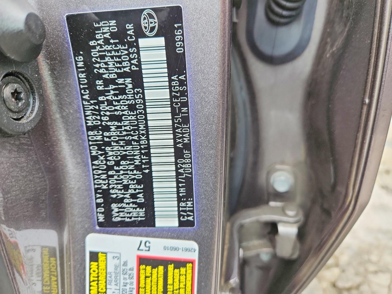2021 TOYOTA CAMRY XLE photo 34