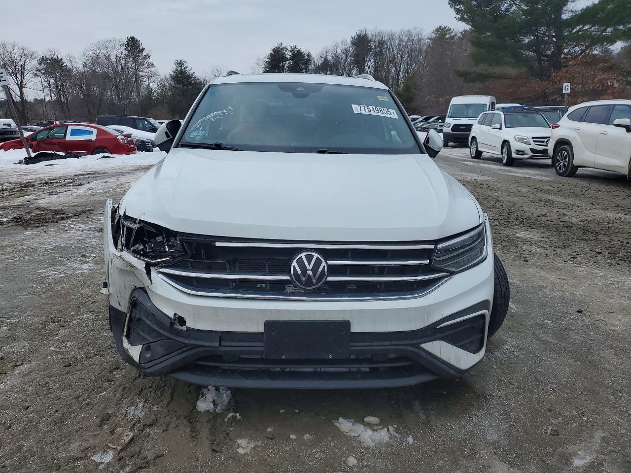 2024 VOLKSWAGEN TIGUAN SE photo 9