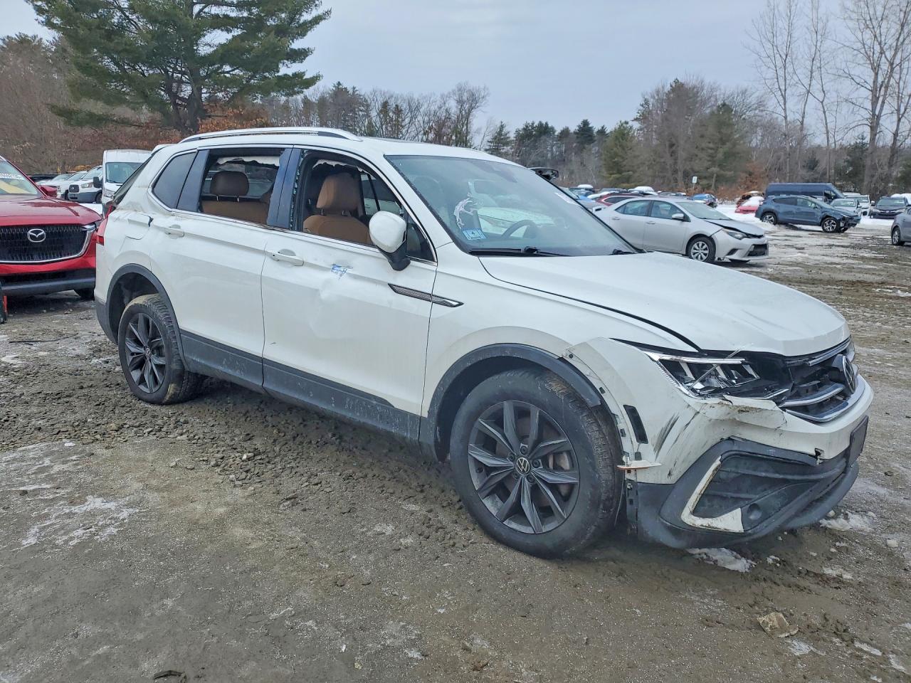2024 VOLKSWAGEN TIGUAN SE photo 7
