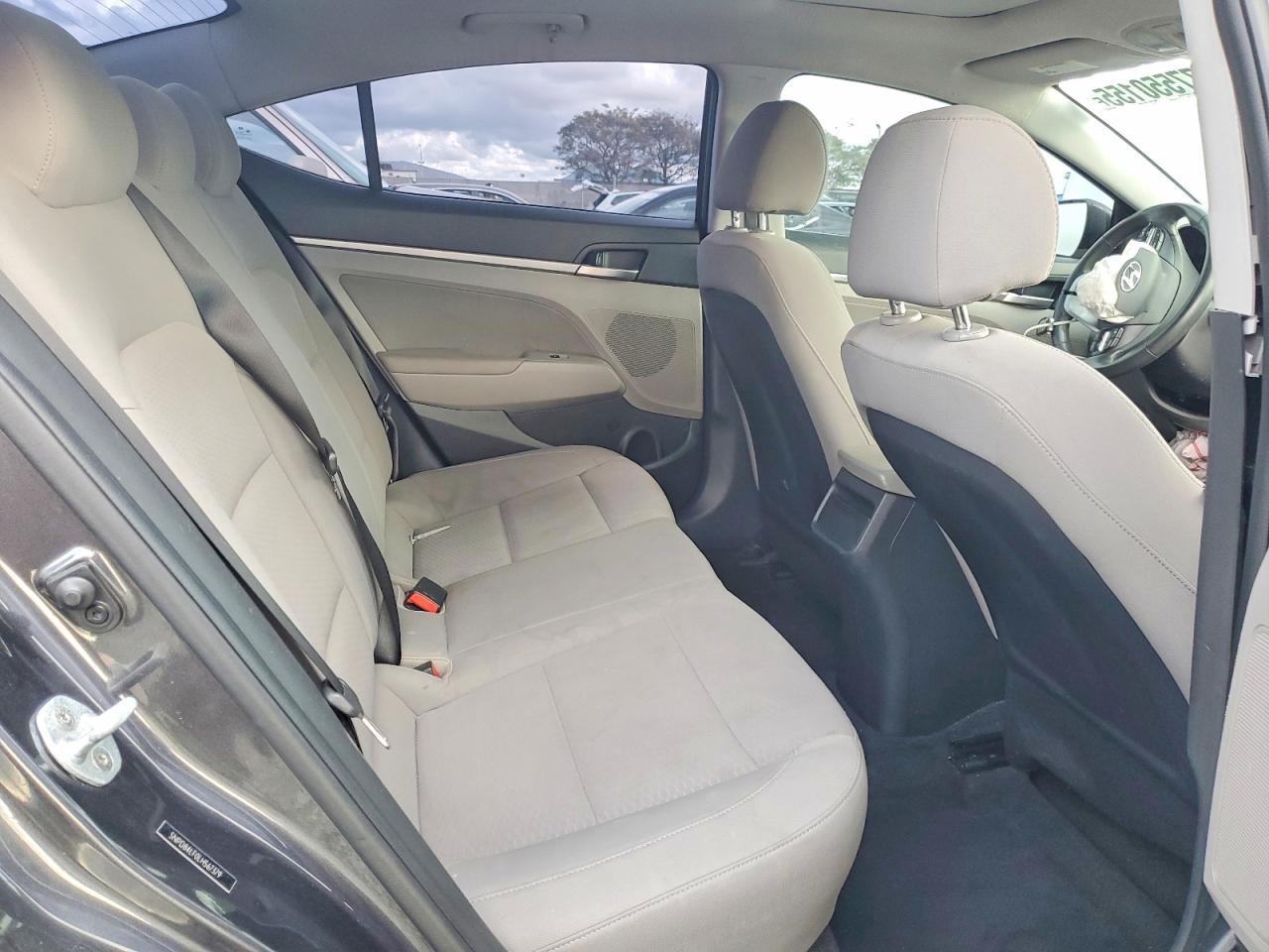2020 HYUNDAI ELANTRA SEL photo 19