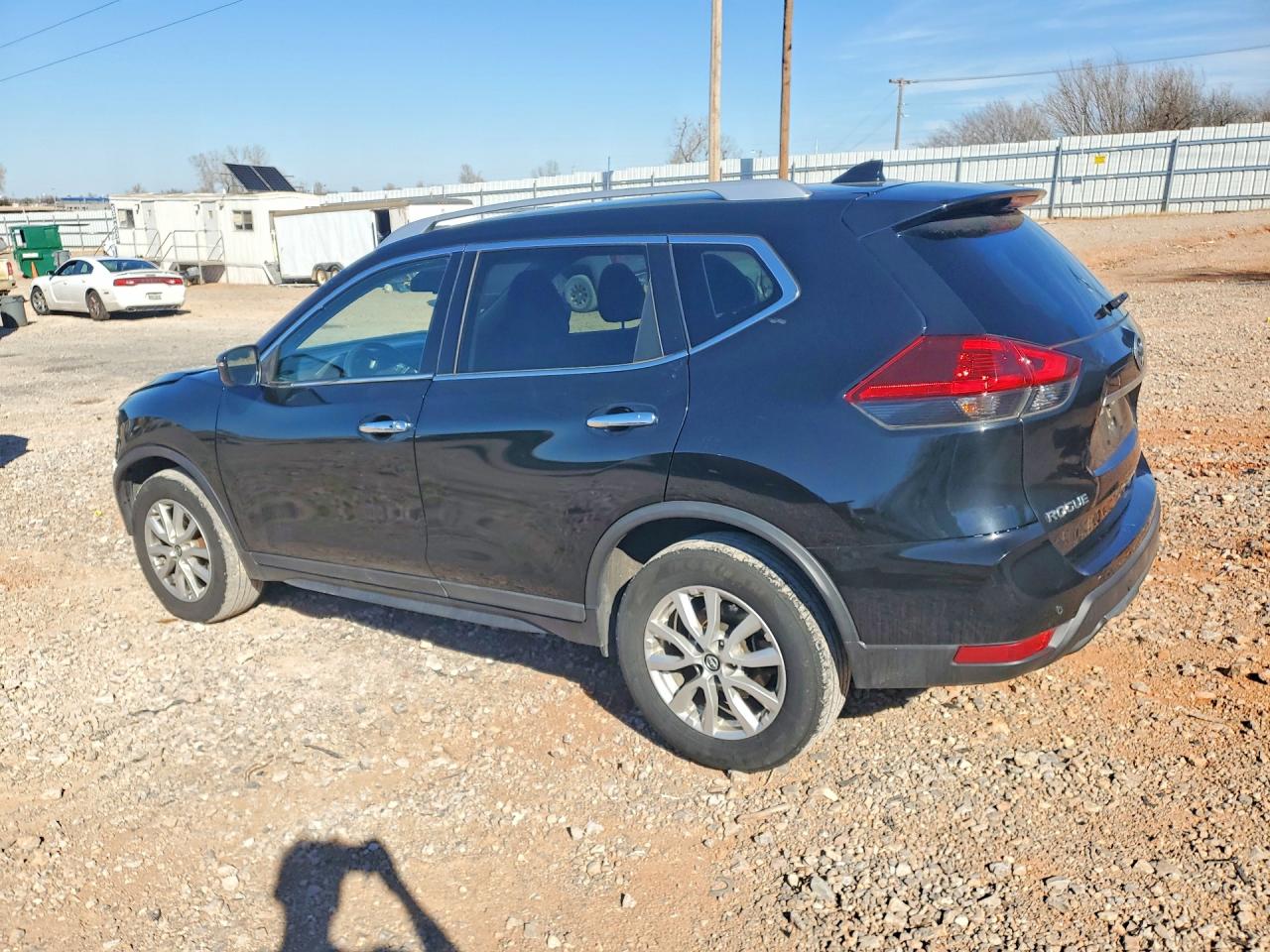 2020 NISSAN ROGUE S photo 4