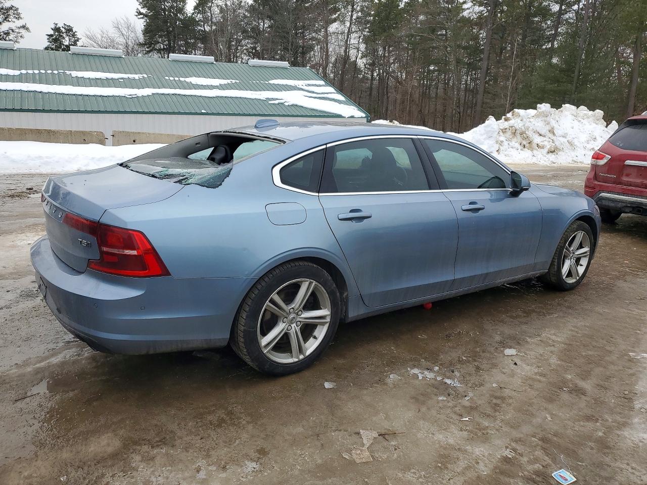 2018 VOLVO S90 T5 MOMENTUM photo 5