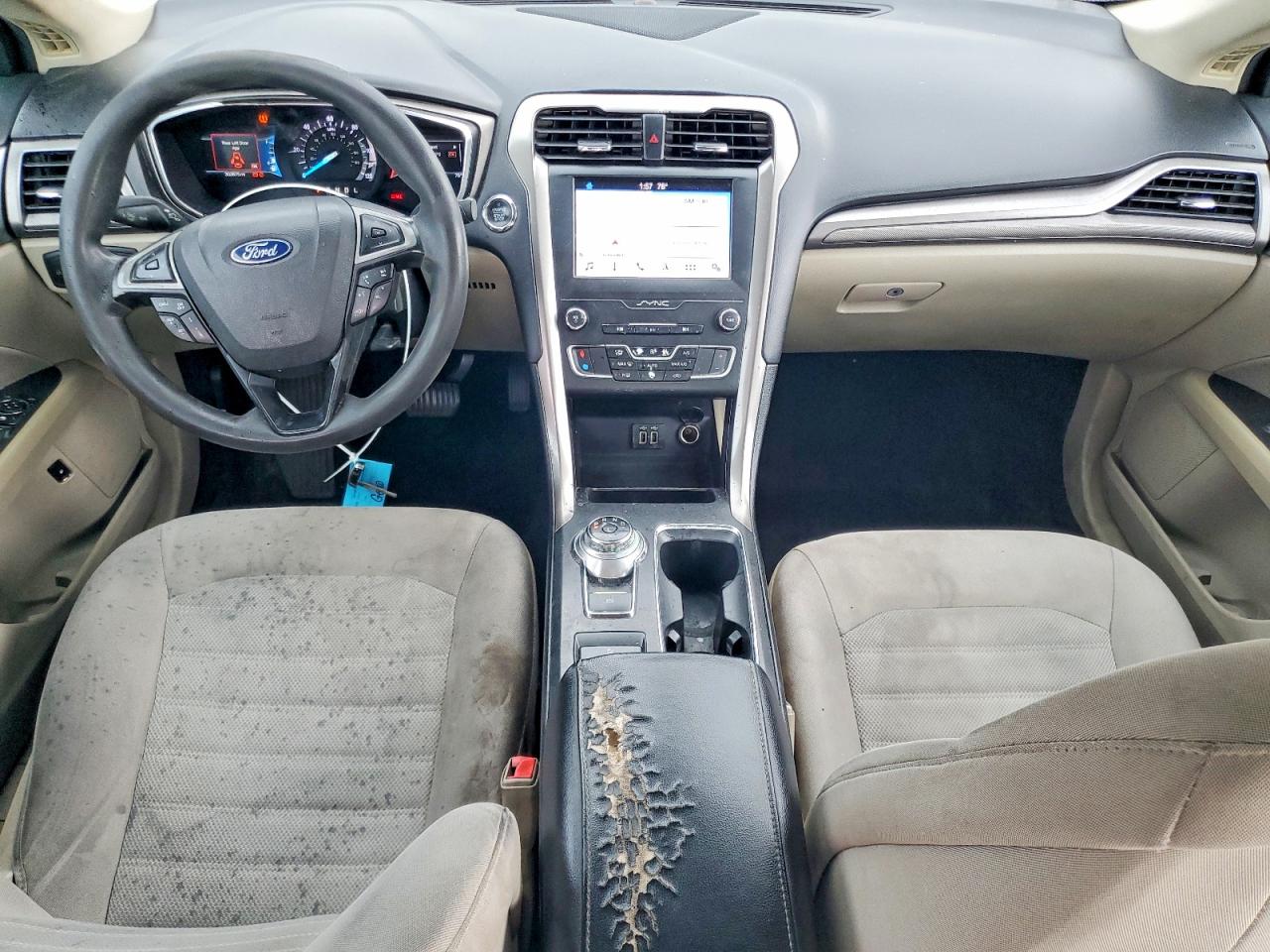 2019 FORD FUSION SE photo 8