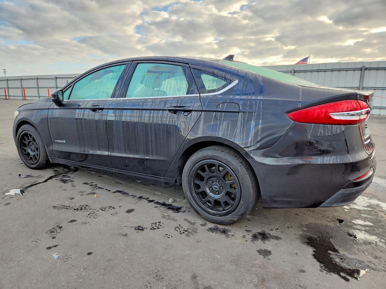 2019 FORD FUSION SE photo 2